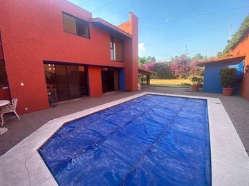 CASA EN VENTA EN PEDREGAL SAN ÁNGEL