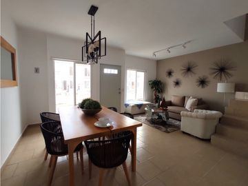 BONITA CASA EN VENTA EN CIUDAD DEL SOL QUERETARO GAA