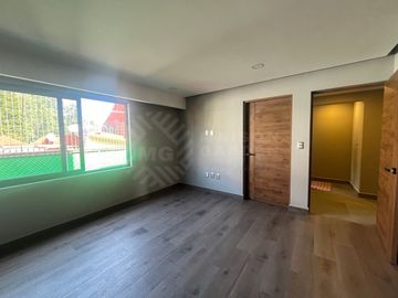 Casa en Venta Nueva en Club de Golf Chiluca