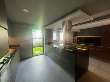 Casa en Venta Nueva en Club de Golf Chiluca