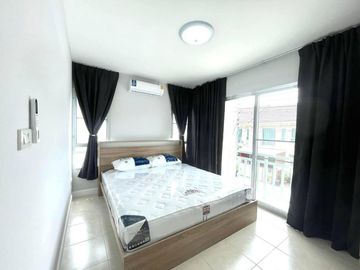 3 Bedroom 2 Bathroom town house for Rent at Glory house