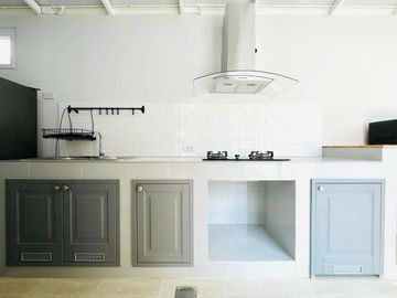 3 Bedroom 2 Bathroom town house for Rent at Glory house