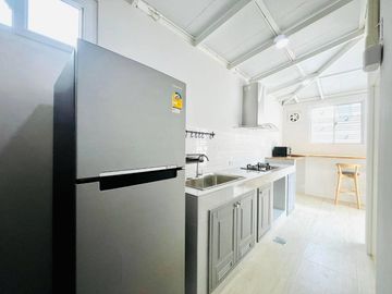 3 Bedroom 2 Bathroom town house for Rent at Glory house