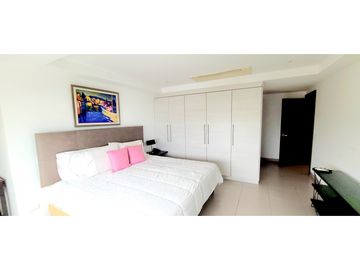 En venta departamento amoblado con vista al mar edf. Poseidón en Manta