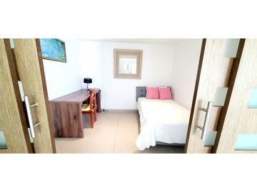En venta departamento amoblado con vista al mar edf. Poseidón en Manta