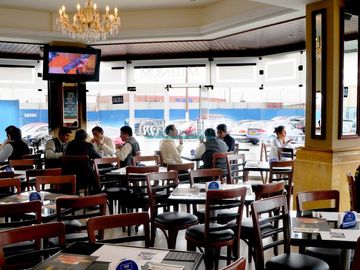Locales Comerciales Venta AV. Elmer Faucett y Tomás Valle  - CALLAO