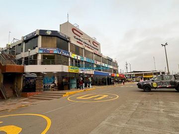 Locales Comerciales Venta AV. Elmer Faucett y Tomás Valle  - CALLAO