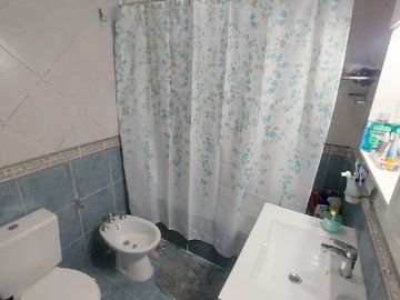 Casa PH en venta en Lanus Oeste