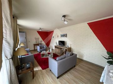 Casa en Venta en Tristan Valdes con Primera Transversal