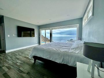 SE VENDE ESPECTACULAR PARCELA CON CASA 5D/5B LA SERENA