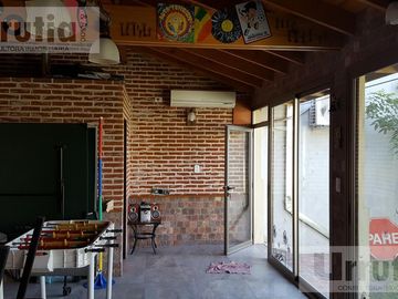 CHALET -  MORON NORTE