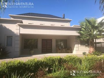 Hermosa Casa - Fincas de Iraola II