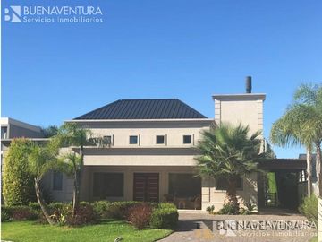 Hermosa Casa - Fincas de Iraola II