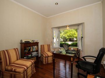 Estupenda construcción y amplitud en todos los ambientes