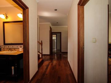 Estupenda construcción y amplitud en todos los ambientes
