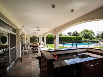 Estupenda construcción y amplitud en todos los ambientes
