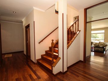 Estupenda construcción y amplitud en todos los ambientes