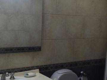 Casa  en venta 5 ambientes- Escobar