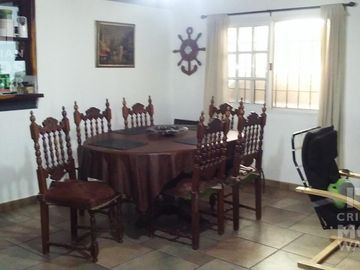 Casa  en venta 5 ambientes- Escobar