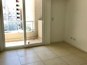 Semipiso de 2 ambientes con cochera - Lanús Oeste