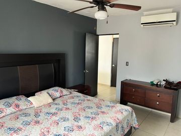 Casa en Venta en Privada Cumbres del Sol, Mty