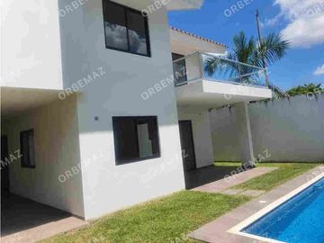 CASA EN VENTA CON ALBERCA NUEVA EN FRACC. SAN MARCOS  VILLAHERMOSA TABASCO