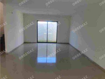 CASA EN VENTA CON ALBERCA NUEVA EN FRACC. SAN MARCOS  VILLAHERMOSA TABASCO