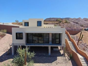Casa Caimán
