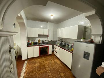 Venta de casa en barrio Cristóbal, Medellín