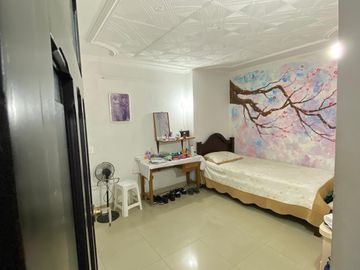 Venta de casa en barrio Cristóbal, Medellín