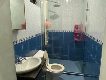Venta de casa en barrio Cristóbal, Medellín