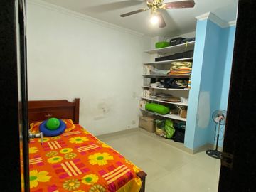 Venta de casa en barrio Cristóbal, Medellín