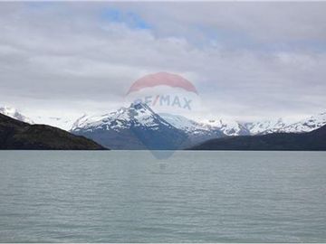 Terreno Panorámico en Puerto Natales: 5000 m²