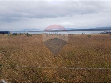 Terreno Panorámico en Puerto Natales: 5000 m²