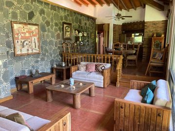 Casa sola en venta en Los Limoneros, Cuernavaca, Morelos