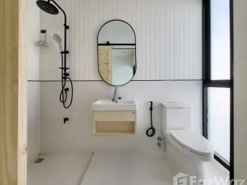 3 Bedroom Townhouse for sale at U Prompt
