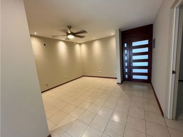 CASA EN VENTA EN PORTAL DEL NORTE
