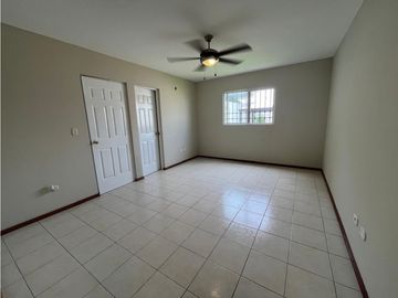 CASA EN VENTA EN PORTAL DEL NORTE