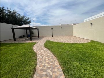 CASA EN VENTA EN PORTAL DEL NORTE