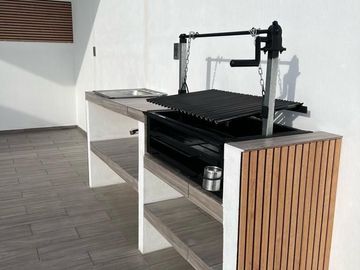 Casa Nueva en Venta - Privada sobre Av. San Antonio