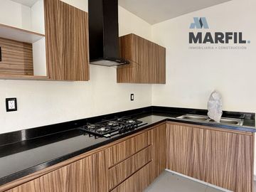 Casa de 4 Recámaras Zona Norte Residencial Colima ZENTRALIA Coto Privado