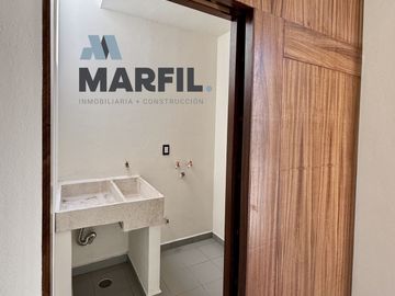 Casa de 4 Recámaras Zona Norte Residencial Colima ZENTRALIA Coto Privado