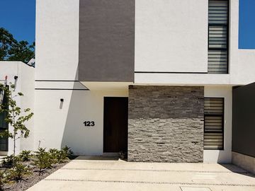 Casa en Venta 3 Recámaras (1 PB) Norte Residencial Colima Zentralia Coto Privado