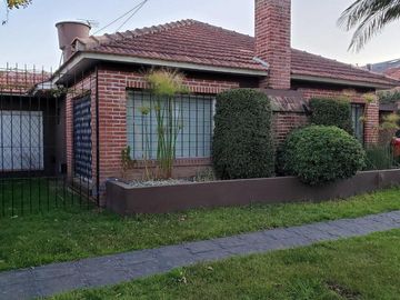 CHALET  3 DORMITORIOS , 3 BAÑOS - ZONA CAISAMAR