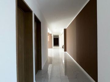 RESIDENCIA EN VENTA CAMPO DE GOLF TRES MARÍAS, ESPECTACULAR DISEÑO MODERNO CON J