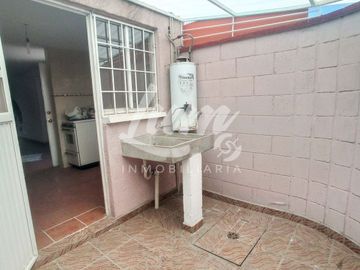 VENTA DE CASA HACIENDA SANTA CLARA LERMA, TOLUCA