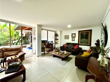 VENDEMOS CASA UNIDAD CERRADA SAN LUCAS BAÑOS REMODELADOS, DOS NIVELES