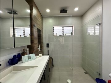 VENDEMOS CASA UNIDAD CERRADA SAN LUCAS BAÑOS REMODELADOS, DOS NIVELES