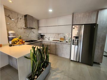 APARTAMENTO EN VENTA EN LAURELES MEDELLN