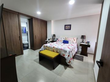 APARTAMENTO EN VENTA EN LAURELES MEDELLN
